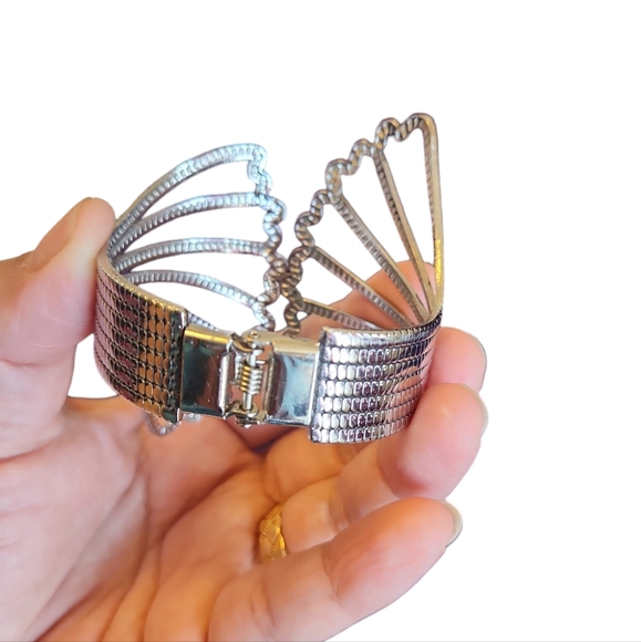 Butterfly wings bracelet - Picture 6 of 11